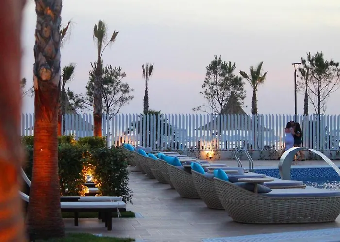 Lejlighed Flower Roof Private Terrace Golem (Tirana)