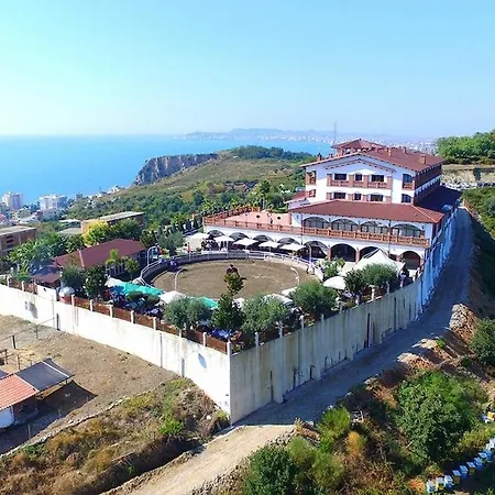 Floor In Albania With Private Rooftop Sleeps 8 To 10 Lägenhet Golem (Tirana)