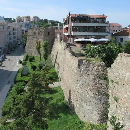 Floor In Albania With Private Rooftop Sleeps 8 To 10 *